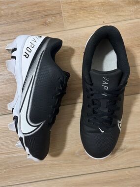 Nike Vapor Edge Football Cleats